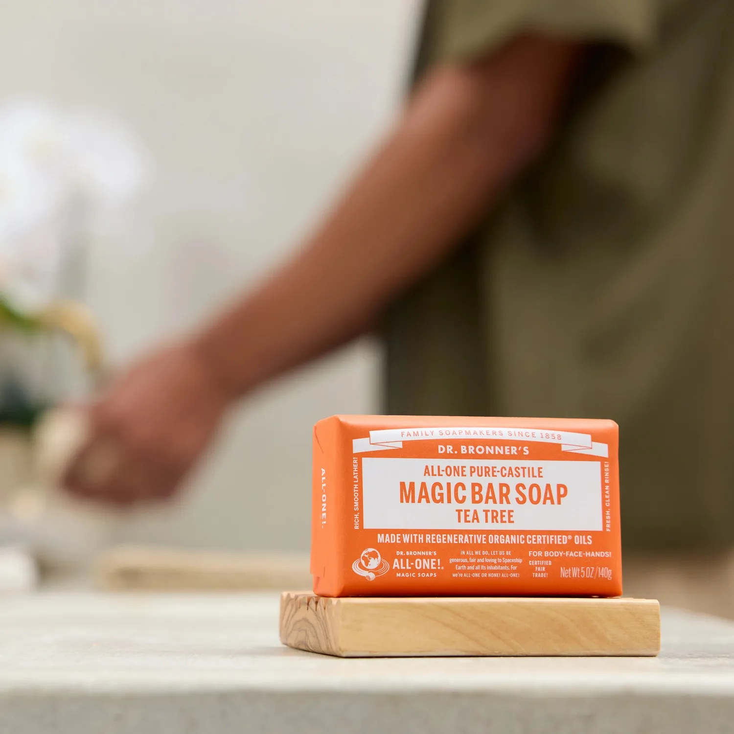 Dr. Bronner's Tea Tree sæbebar 5 oz til badet