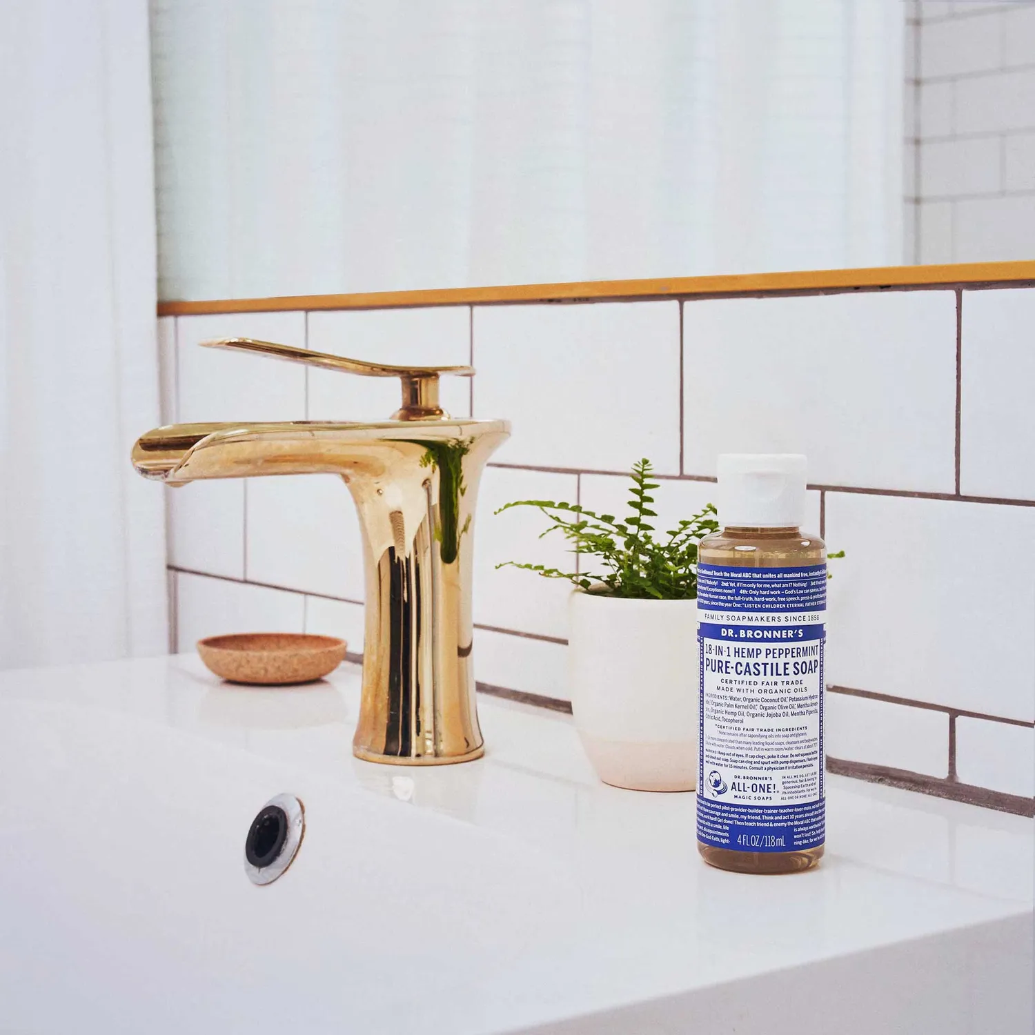 Dr. Bronner's Peppermint flydende sæbe kølende