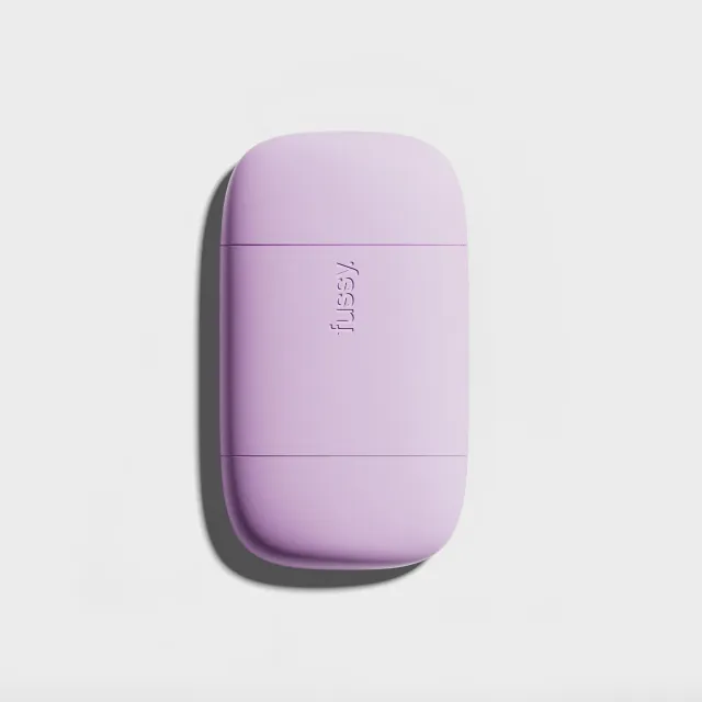 Fussy Lilac Case deodorant etui lilla genopfyldelig