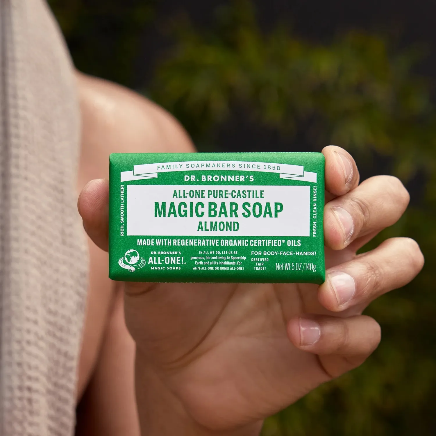 Dr. Bronner's Almond sæbebar 5 oz mild til huden